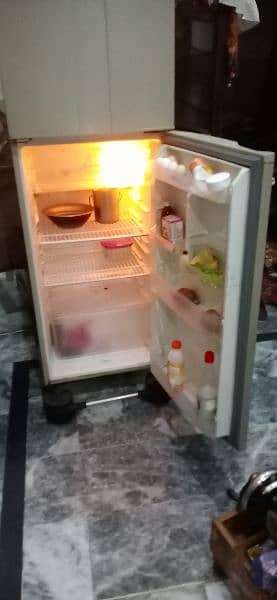 no fras fridge 10 by 10 condition 3