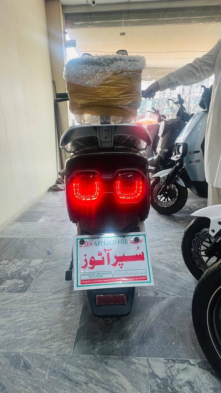 HI SPEED Electric Scooty  Motor 1200WATT  For Sale 1