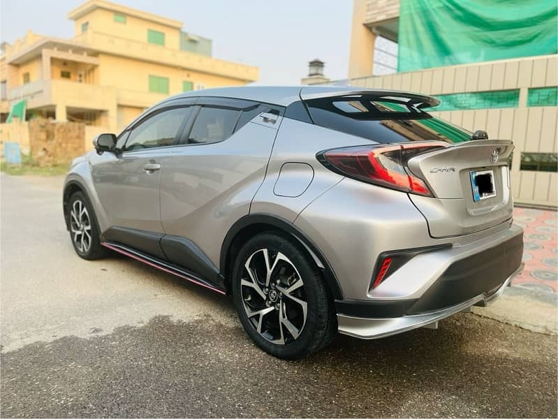 Toyota C-HR 2017 3