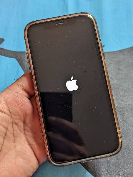 iPhone 11 Black 64gb Jv Waterpack sealed 12