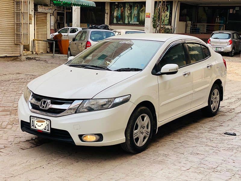 Honda City IVTEC 2021 Model total original car like new family used 1