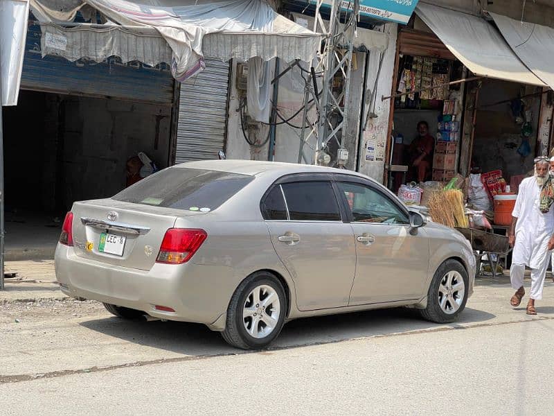 Toyota Corolla Axio 2012 1.3 Non hybrid 3