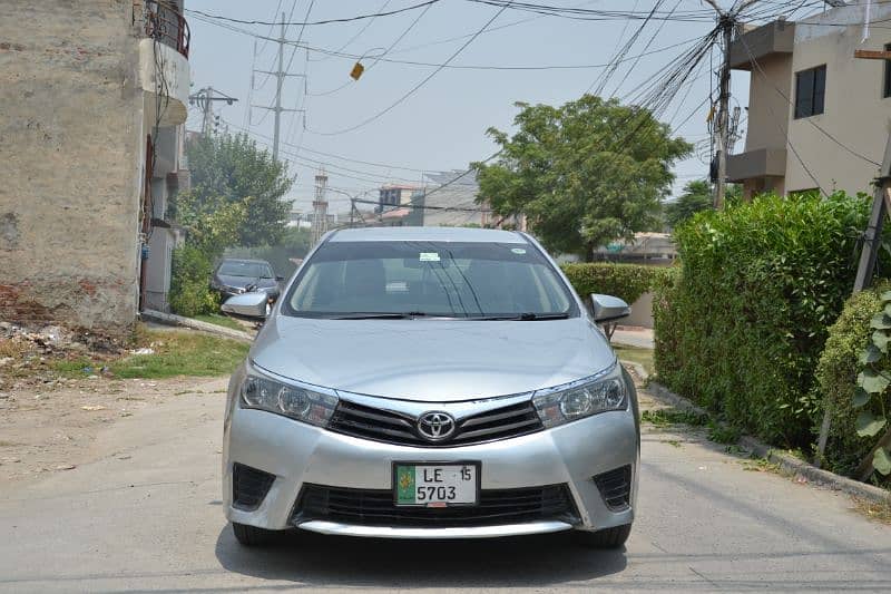 Toyota Corolla GLI 2015 auto 0