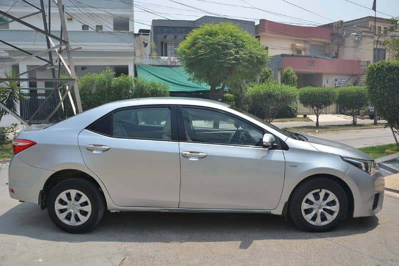 Toyota Corolla GLI 2015 auto 3