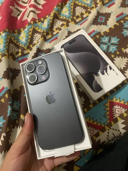 iPHONE 15 PRO 0