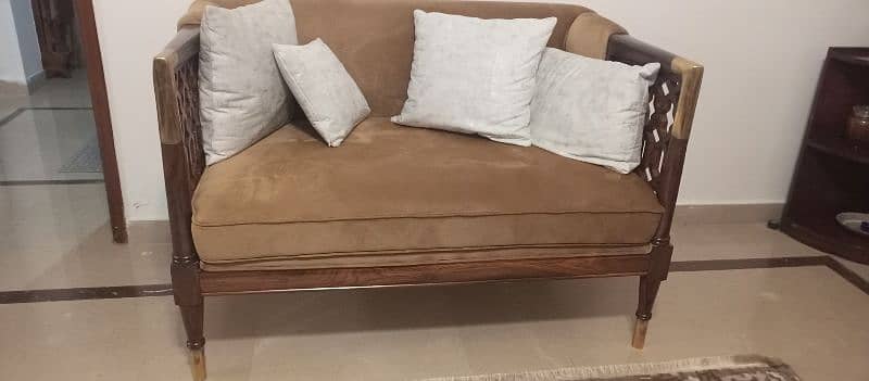 7 seater handcrafted sheesham sofa set 4