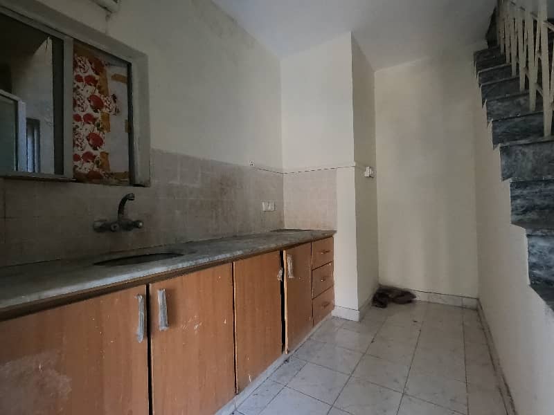 3 Marla Upper Portion Apartment For Sale In Edenabad Lahore 9