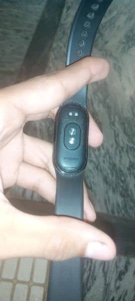 Xiaomi Smart BAND 8 good condition 10 by 10 with box 6