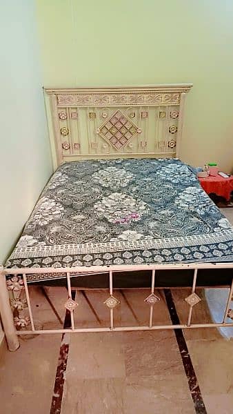Excellent Condition Single Iron beds 1
