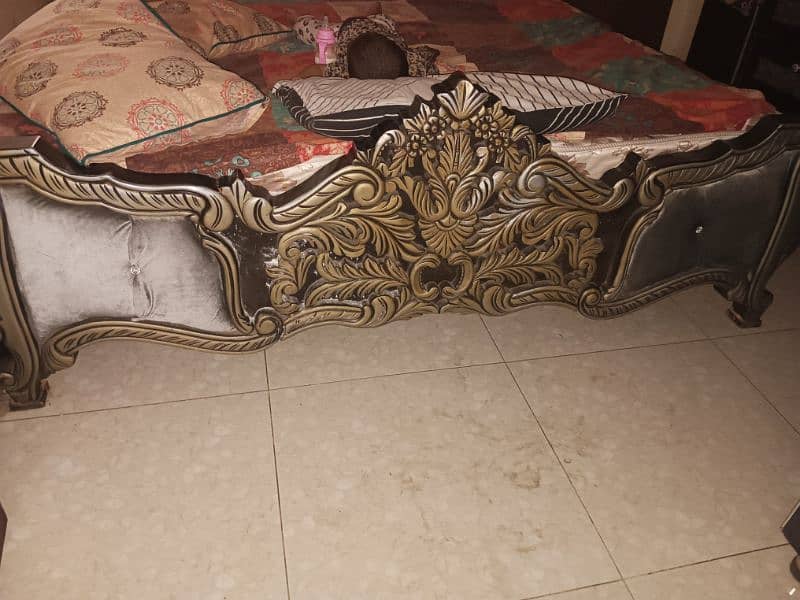King size Bed , Sofa, Dressing, Sofa table 4