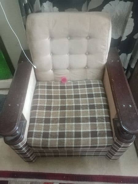 5 sitter sofa set for good condition 1