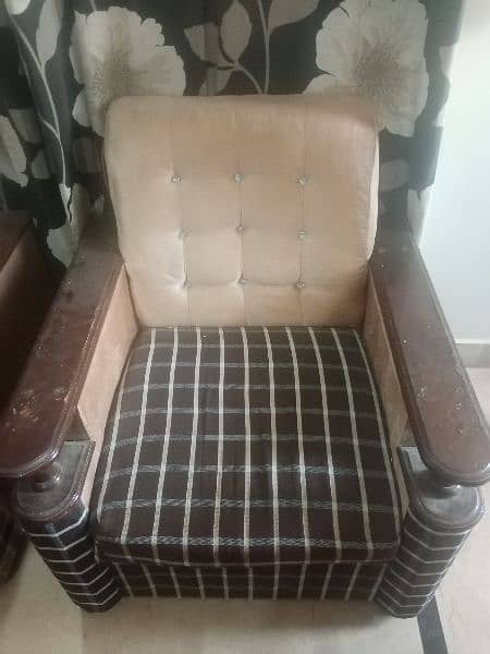 5 sitter sofa set for good condition 2