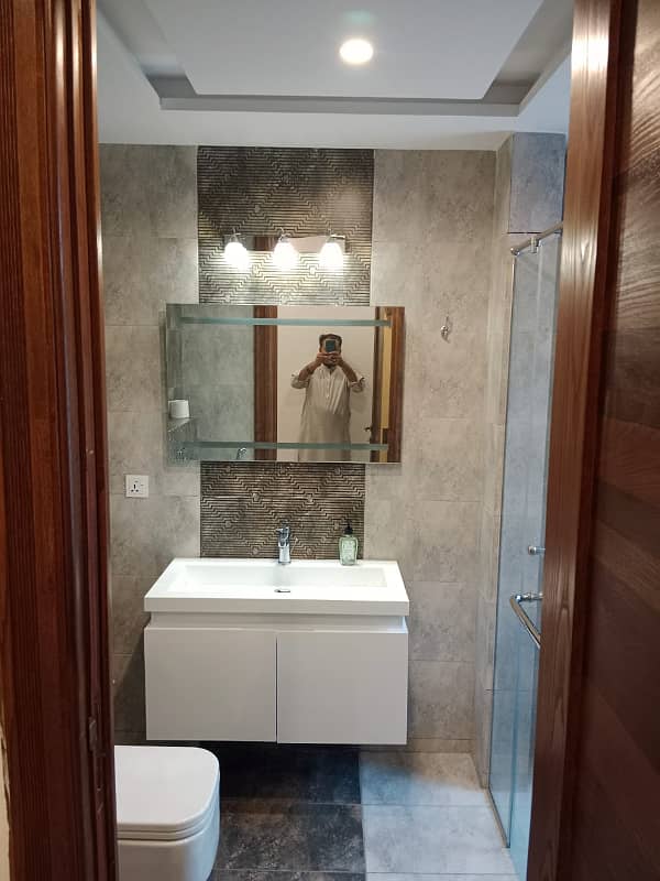 2 Bed Furnished Apartment for sale in Air Avenue Luxury Apartment, DHA Phase 8, Lahore 10