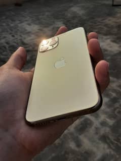 iphone 11 pro 256gb Gold one of a kind