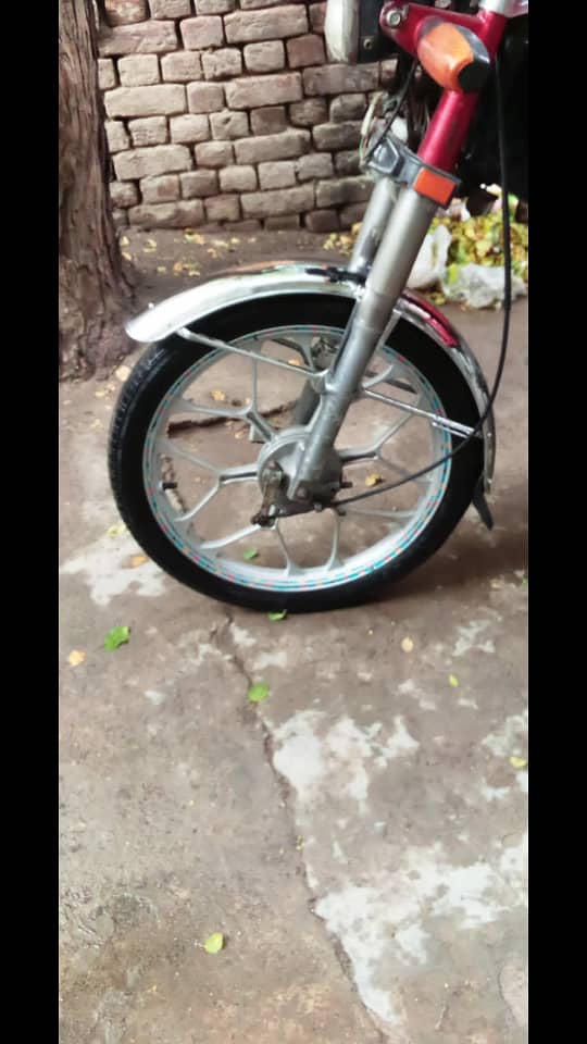 United 100 cc noshahi loader rickshaw body 2