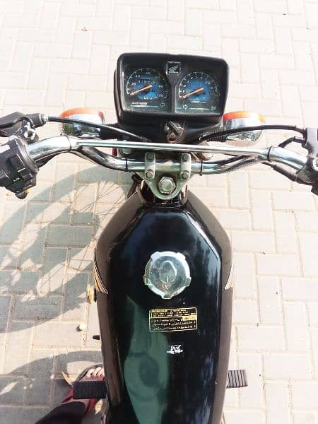 honda cg 125 model 2021 black colour karachi registered #0334-3031924 4