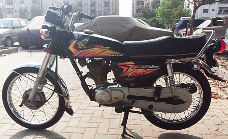 honda cg 125 model 2021 black colour karachi registered #0334-3031924 8