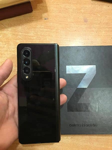 SAMSUNG GALAXY Z FOLD 3 5G 1