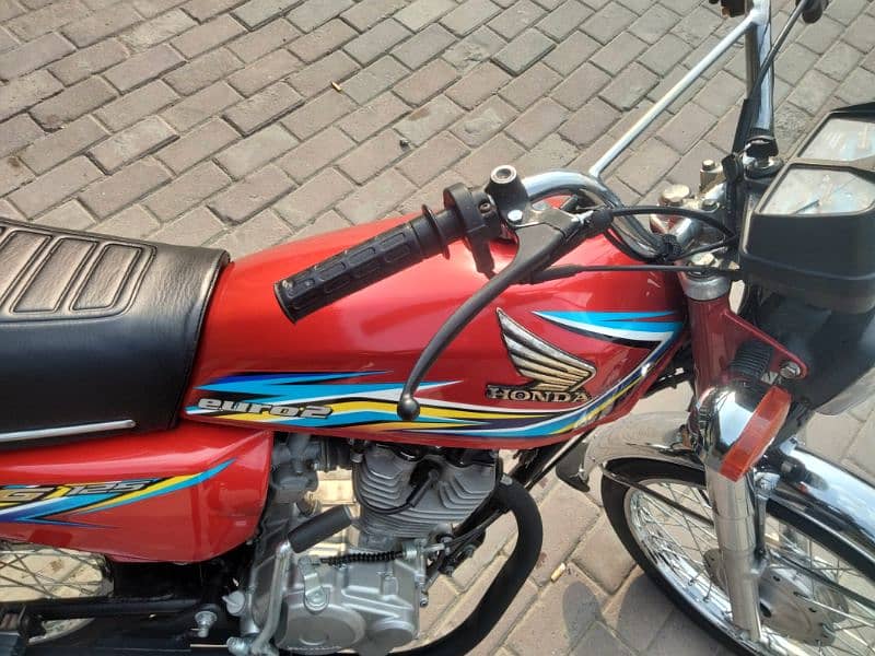 Honda 125 lush condshion arjent for sale all documents clear 7