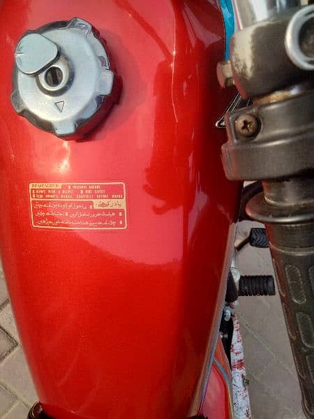 Honda 125 lush condshion arjent for sale all documents clear 10