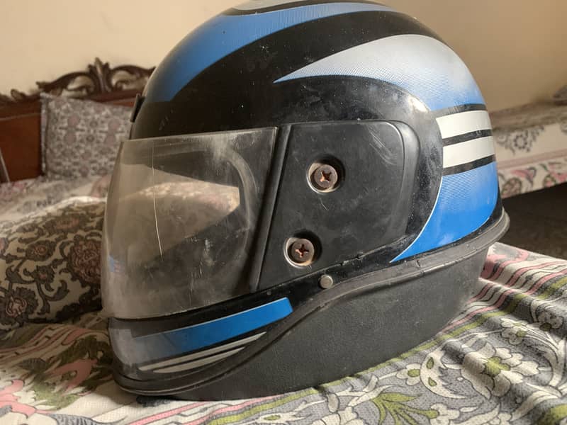 03359845973uneed brand helmet urgent sell new helmet km used hoa hai s 4