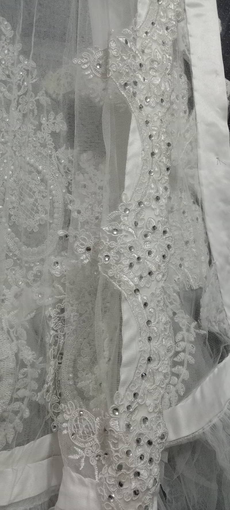 White bridal maxy or formal wear 4