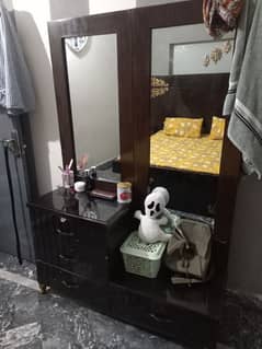Dressing  table
