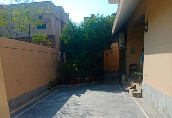 2 Kanal Commercial House For Sale Is Available In Allama Iqbal Town 1