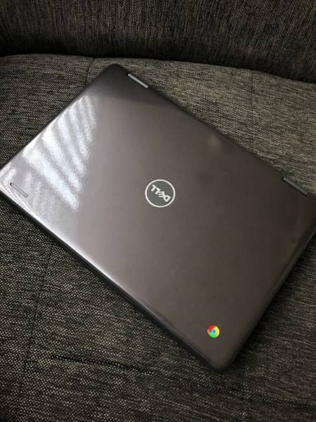 Touch Screen Dell Chromebook in mint condition with charger 2