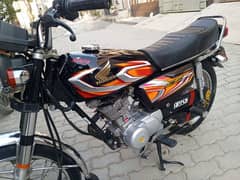 Honda 125 Bio matric Available