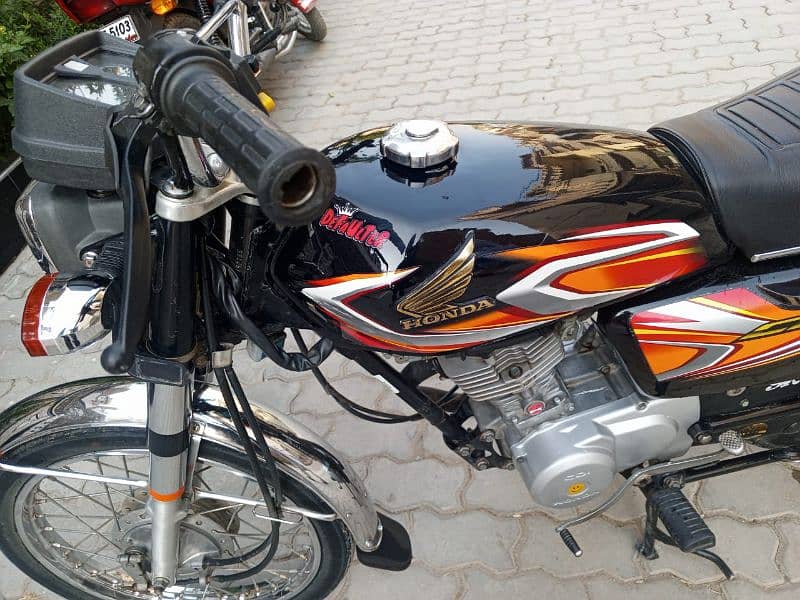 Honda 125 Bio matric Available 4