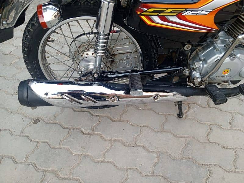 Honda 125 Bio matric Available 9