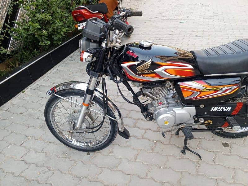 Honda 125 Bio matric Available 12