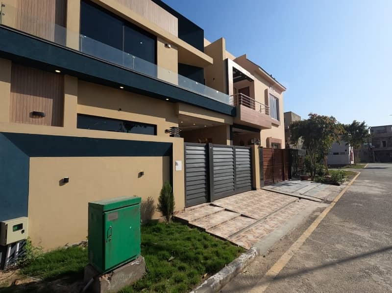 Perfect Prime Location 5 Marla House In New Lahore City - Phase 2 For sale 13