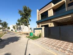Prime Location House Of 5 Marla For sale In New Lahore City