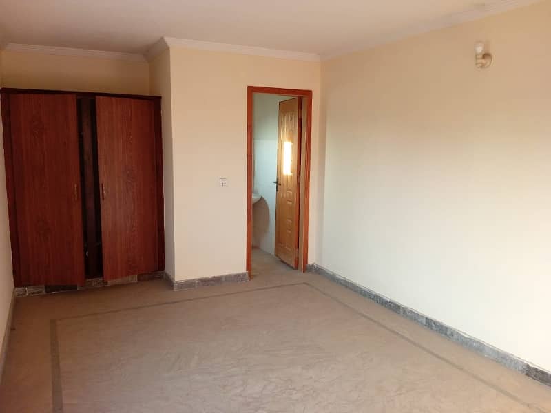 05 Marla Beautiful House For Rent in Johar Town Phase 2 14