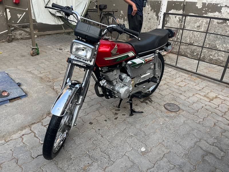 Honda 125 SE 4