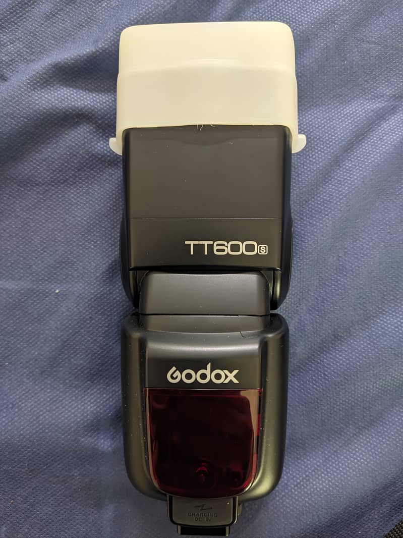 Godox Flash - tt600s (sony)and godox flash trigger with sony flash bag 0