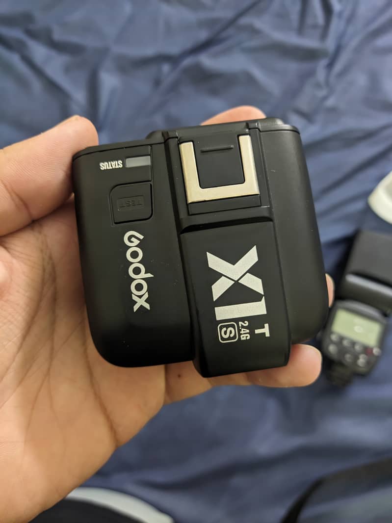 Godox Flash - tt600s (sony)and godox flash trigger with sony flash bag 3