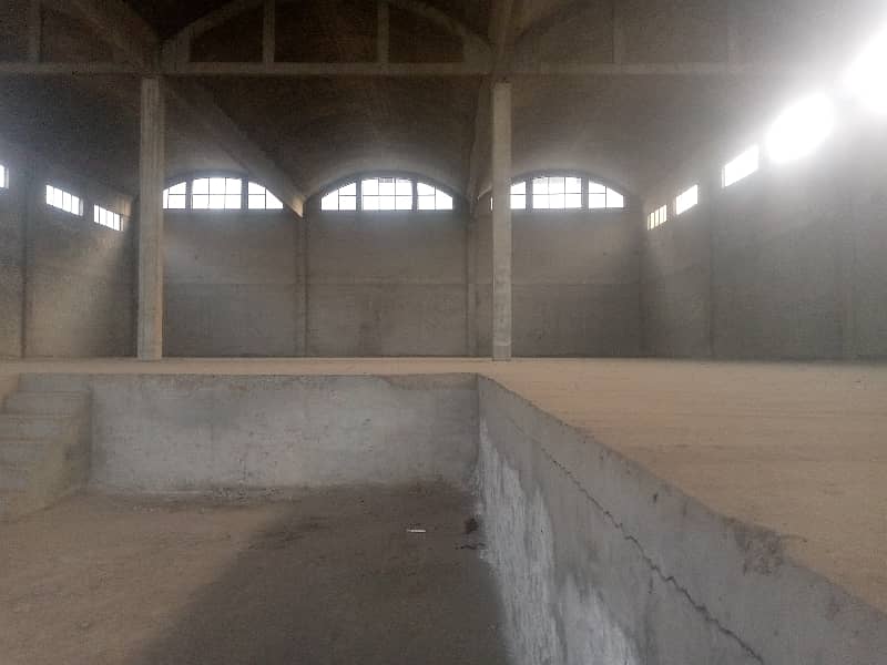 10 Kanal Warehouse Available For Rent 6