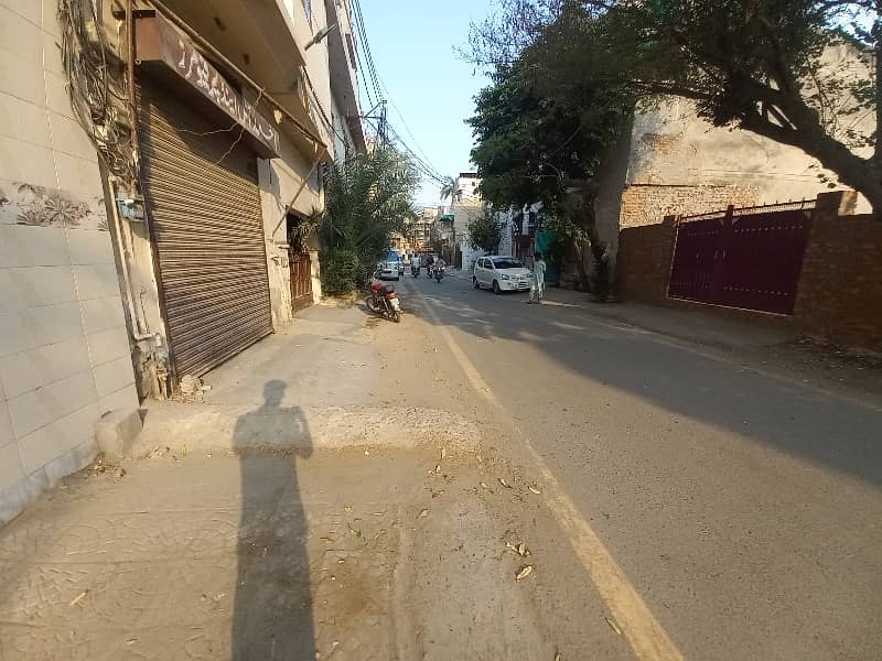 23 Marla Plot Vip Location Samnabad Lahore 2