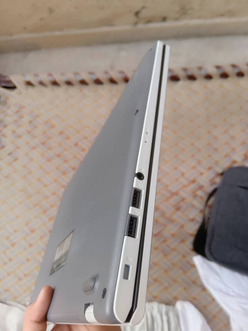 Asus New Laptop 7