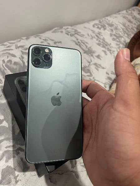 Iphone 11 pro max 4