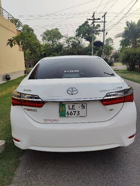 Toyota Corolla Altis 2017/2018 4