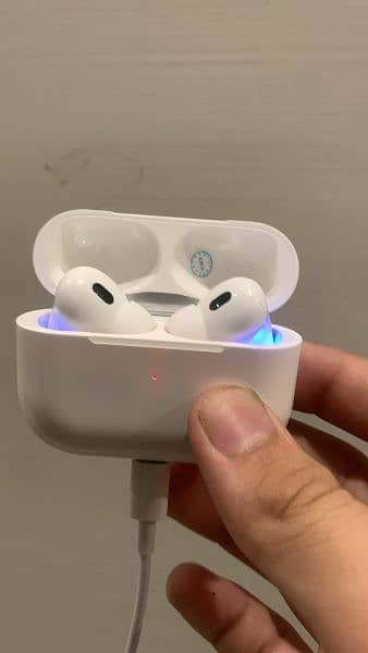 Airpods pro 2 + silicone case 2