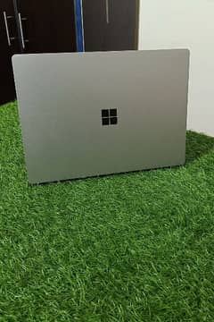 Microsoft surface Laptop 2 i5 8th Generation 2k Touch display