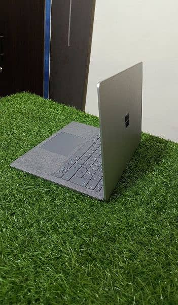 Microsoft surface Laptop 2 i5 8th Generation 2k Touch display 2