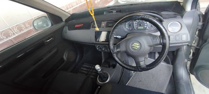 Suzuki Swift 2010 3