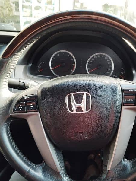 Honda Accord 2010 type S advance package 9