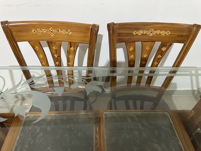 Dining Table with 6 chairs 4